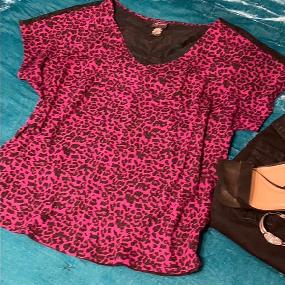 Lace Back Top - Picture 2 of 6